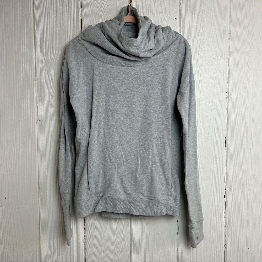 Lululemon Stress Less Hoodie
Heathered Light Grey Cowl Neck size 6